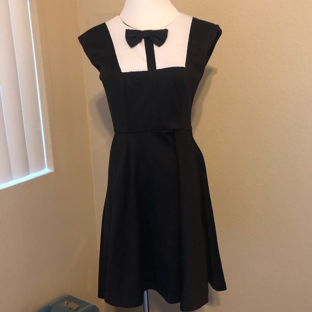 LC Lauren Conrad bow dress
